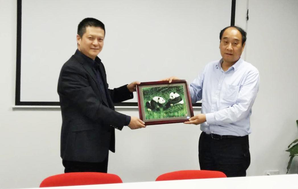 安徽馬鞍山市當涂縣長帶隊考察東方龍商務,達成委托招商合作意向 安徽馬鞍山市當涂縣長帶隊考察東方龍商務,達成委托招商合作意向