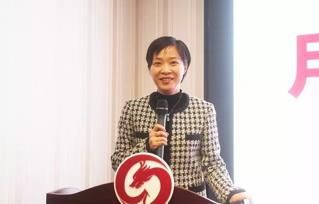 東方龍商務舉行月度工作總結,并部署下階段工作任務 東方龍商務舉行月度工作總結,并部署下階段工作任務