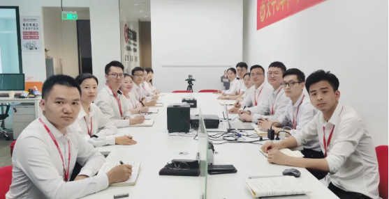 砥礪奮進創佳績，為下半年開局夯實基礎！集團舉行六月份暨上半年度工作總結表彰會