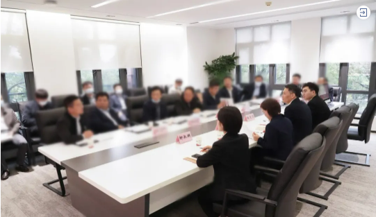  東方龍商務集團是順勢而為，因勢利導成長起來的行業內高新技術企業