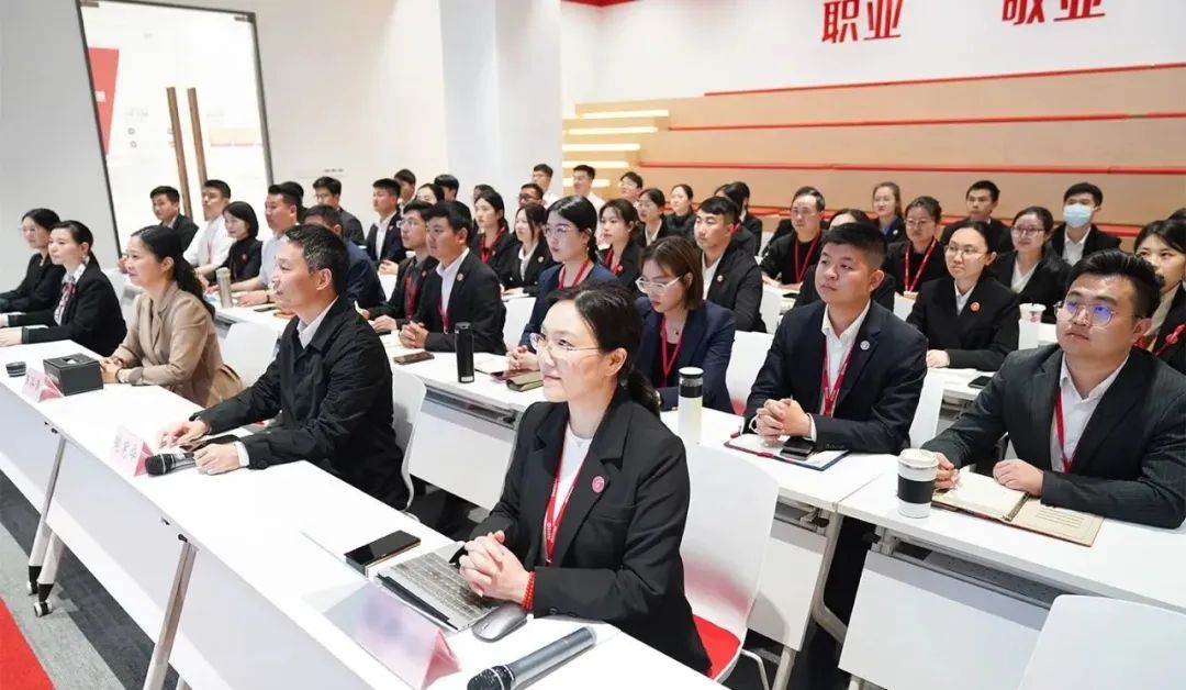 用好集團招商“指揮棒”，激活項目開發正能量！4月下旬，集團29個優質投資選址項目通過評估