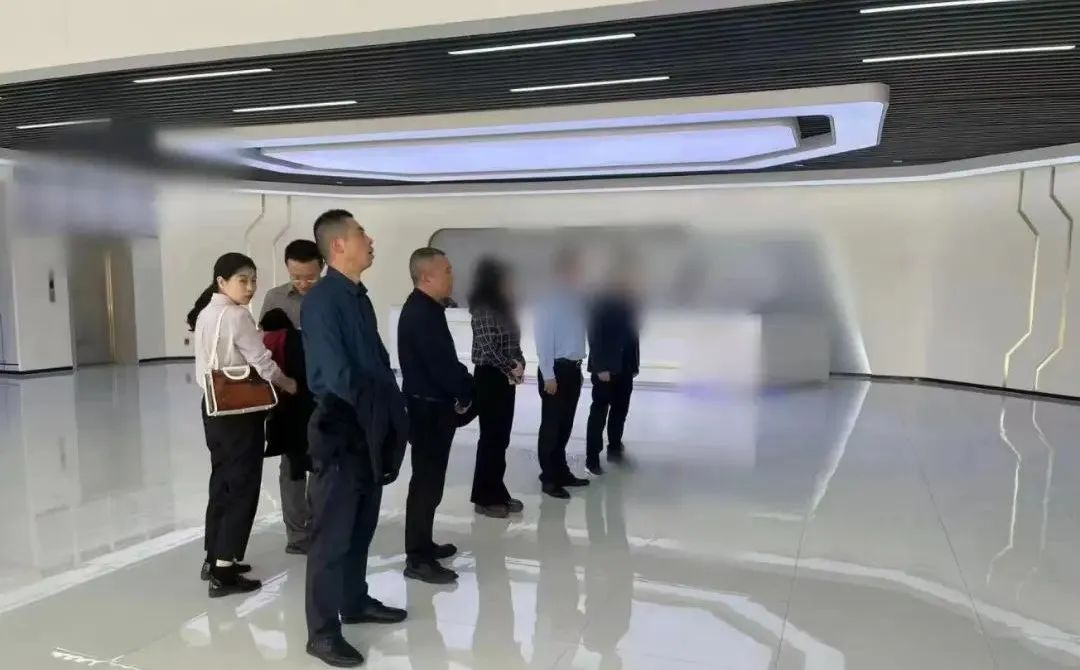 用時僅15天，由集團精準推介的高端玻璃蓋板擴建投資選址項目方與四川某地方政府成功簽訂投資協議