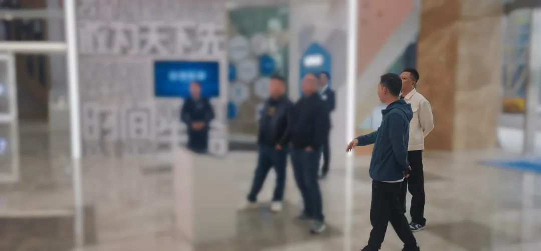 研發實力雄厚，客戶群體穩定！高規格背光源生產擴建投資選址項目方反向考察四川某地方政府