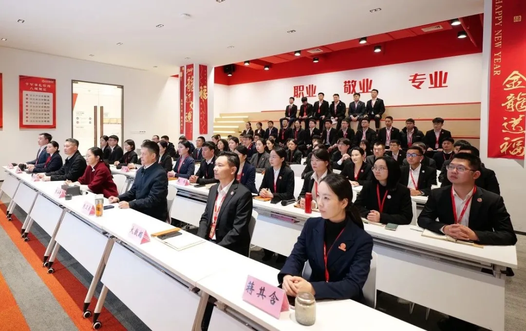 抓牢“項目落地”主線，打好全年“收官戰”！11月下旬，集團共35個優質投資選址項目通過評估