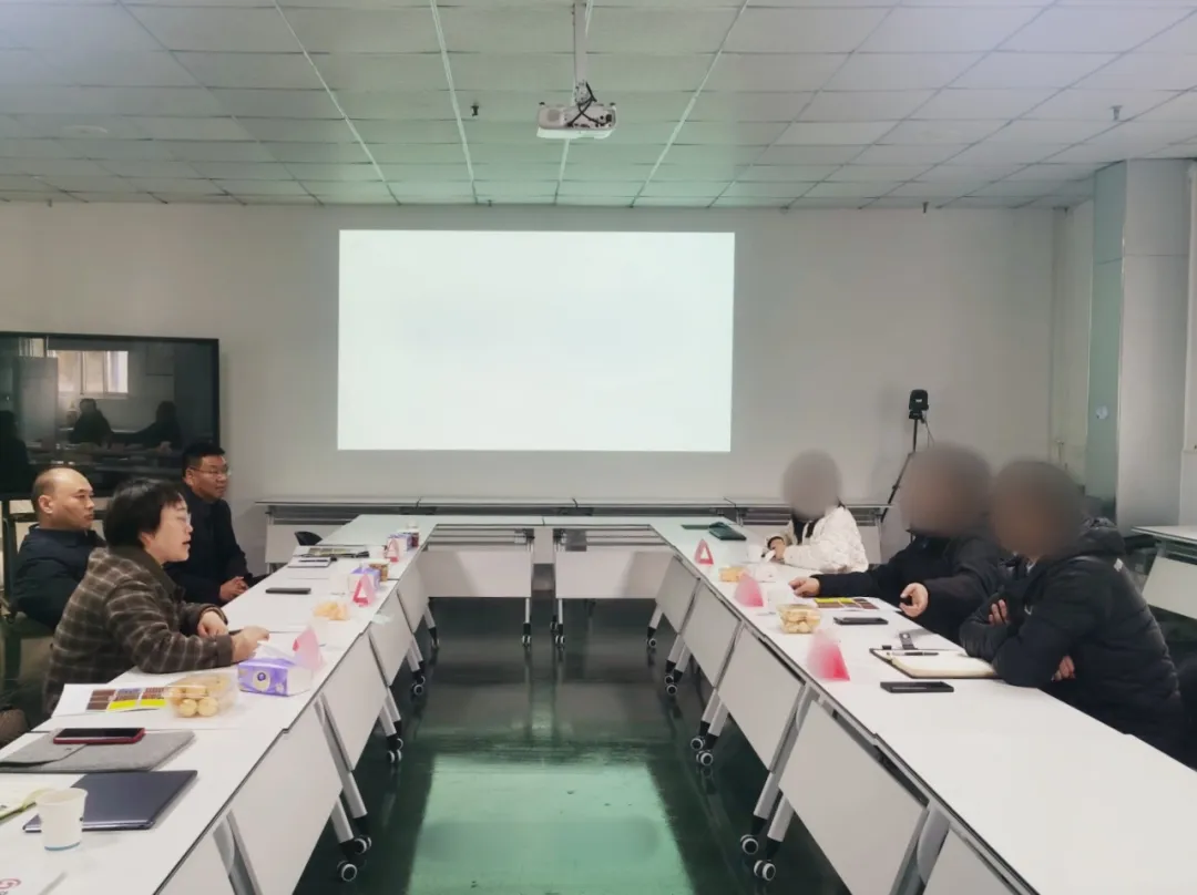 暢銷海內外，產品線豐富！河南某地方政府實地對接品牌運動服裝生產擴建投資選址項目